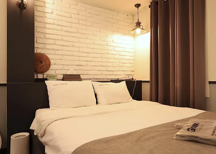 Hive - Formerly Yolo Motel 2*