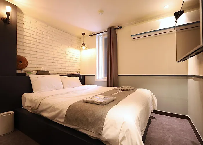 Hive - Formerly Yolo Seoul