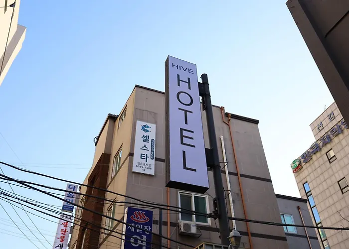 Motel Hive - Formerly Yolo Seoul